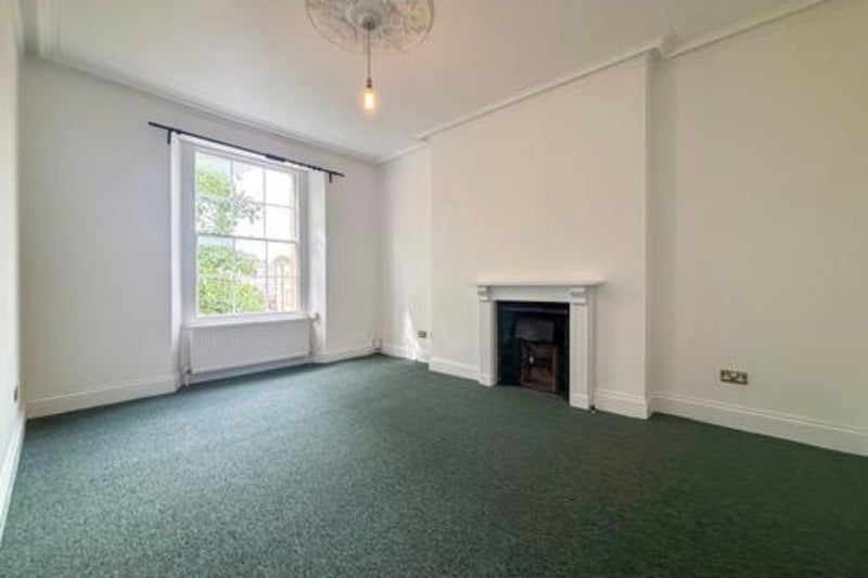 Room Pembroke Road in Bristol