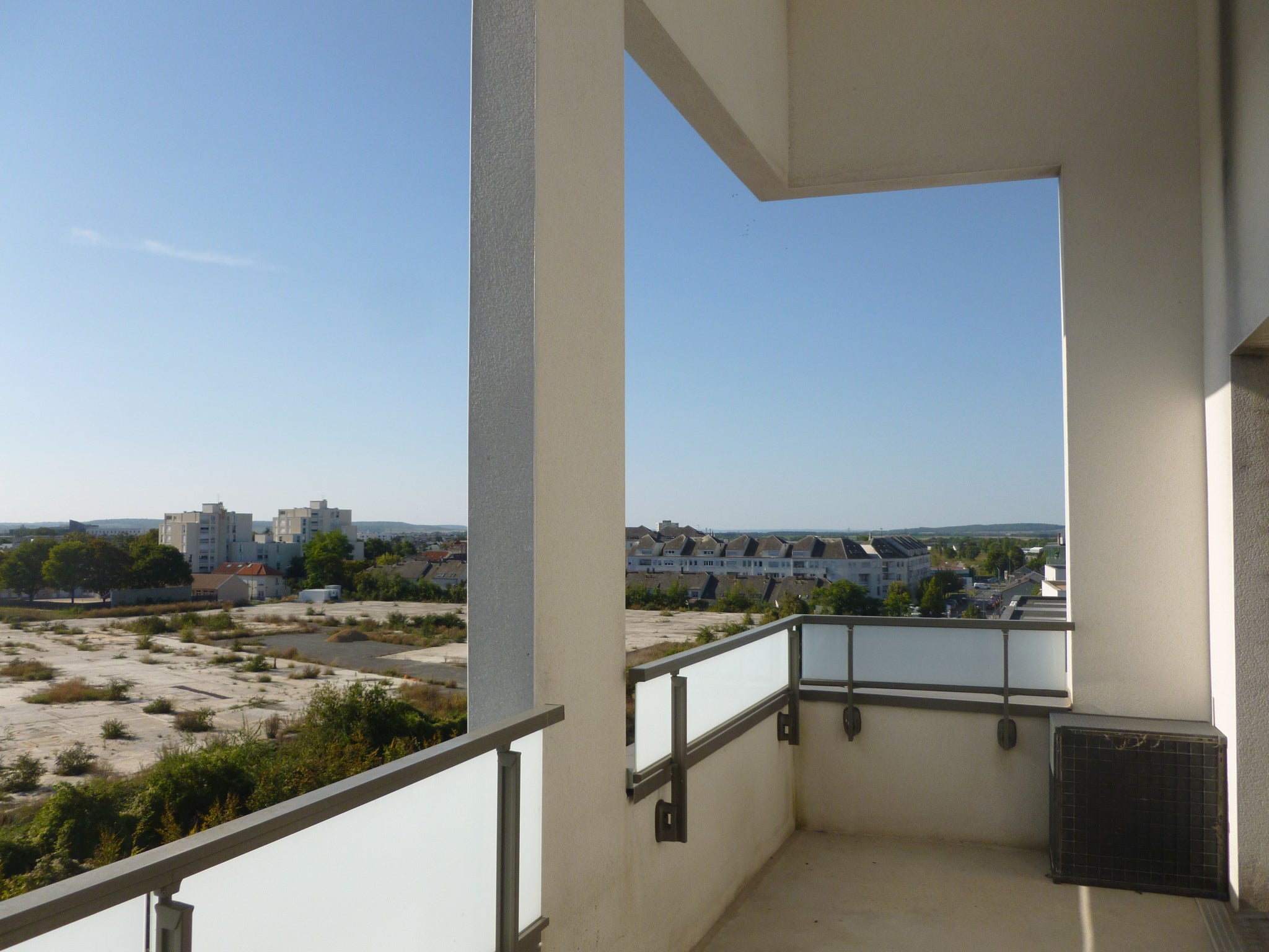 Flat Rue Hannah Arendt in Reims