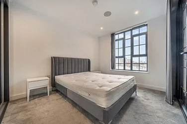 Flat New Tannery Way in Greater London