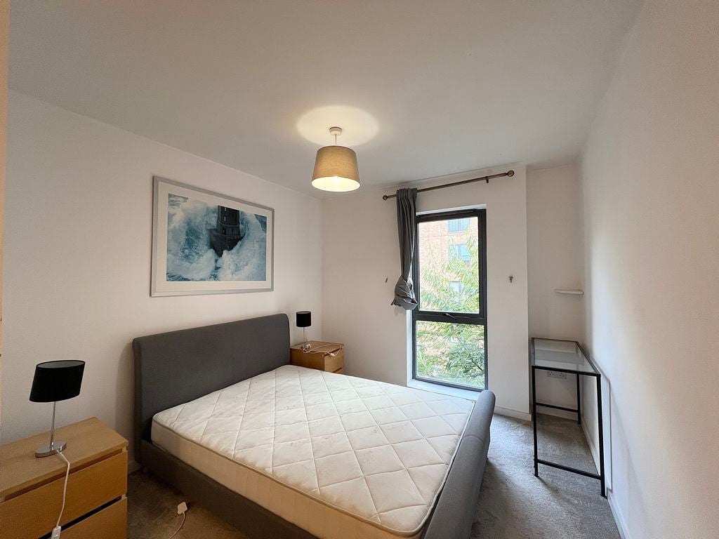 Flat Ordsall Lane in Salford