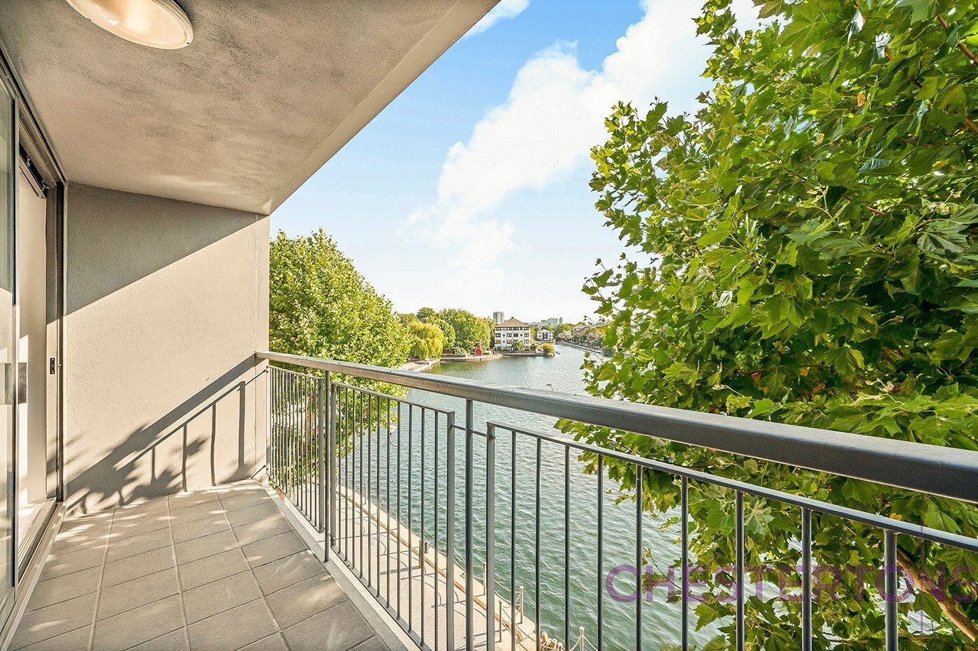 Flat Selsdon Way in Greater London