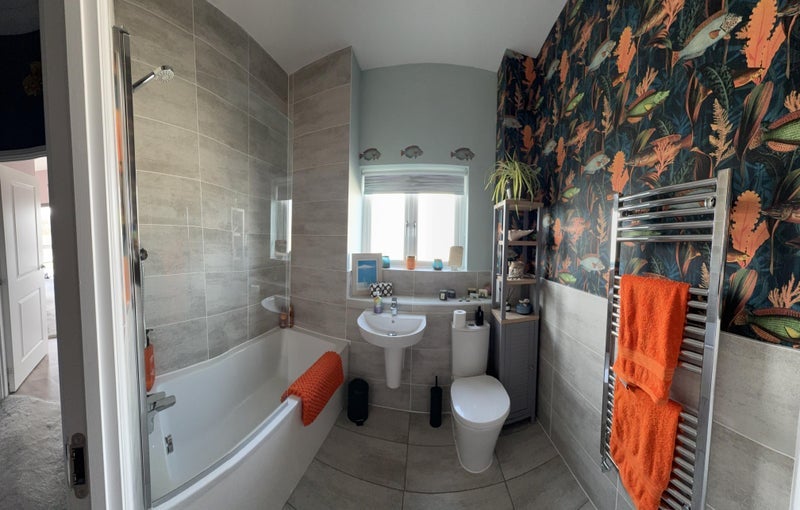Room Brodsworth Close in Leeds