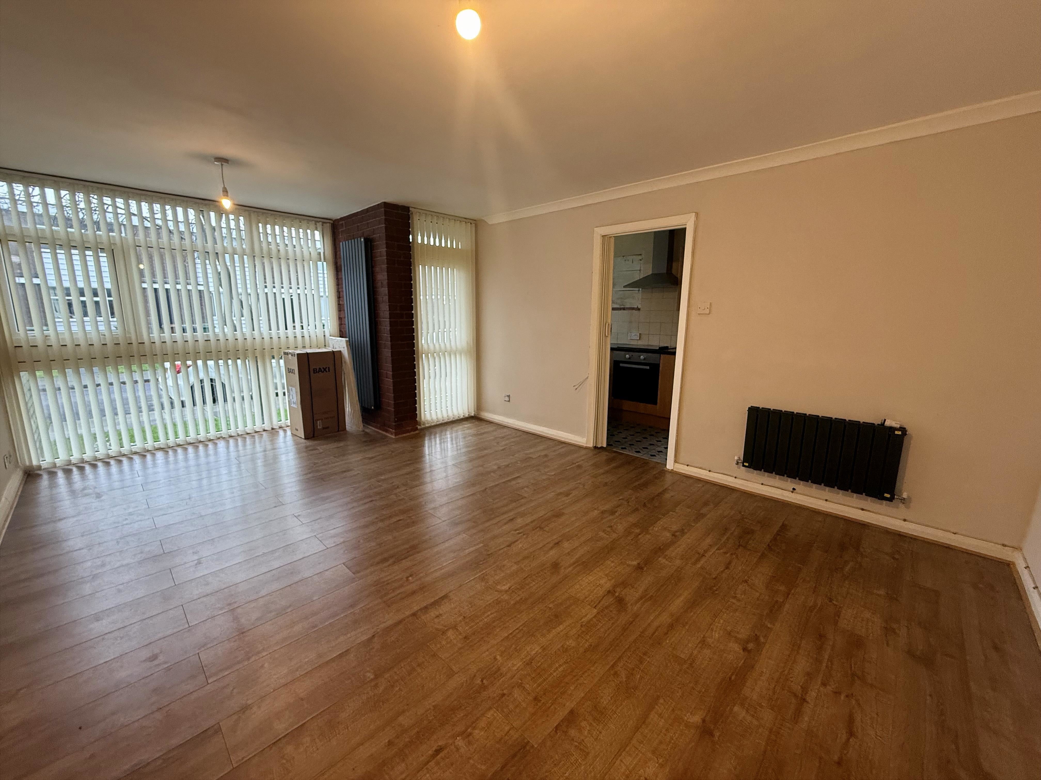 Flat Hornby Avenue in Bromborough