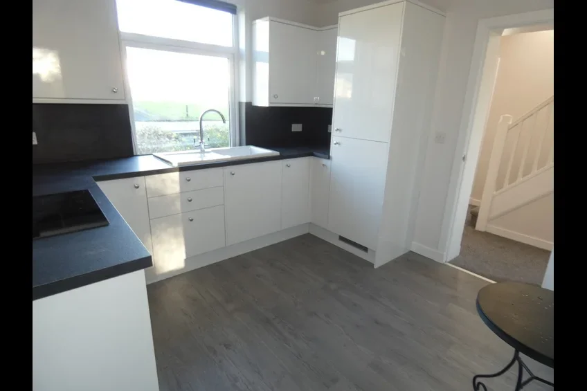 House Rossland Crescent in Bishopton