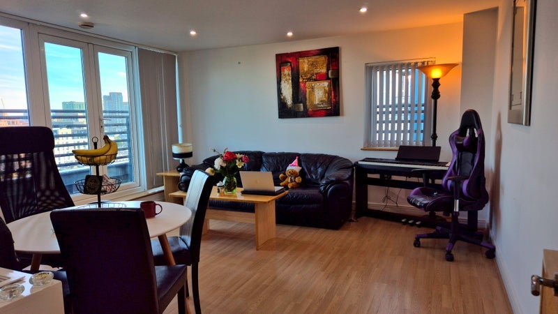 Room High Street in Greater London