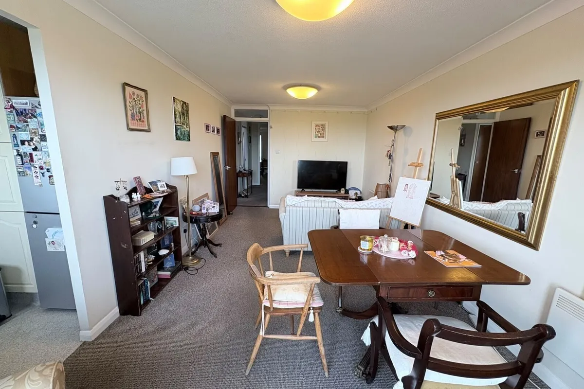 Flat Carew Road in Eastbourne