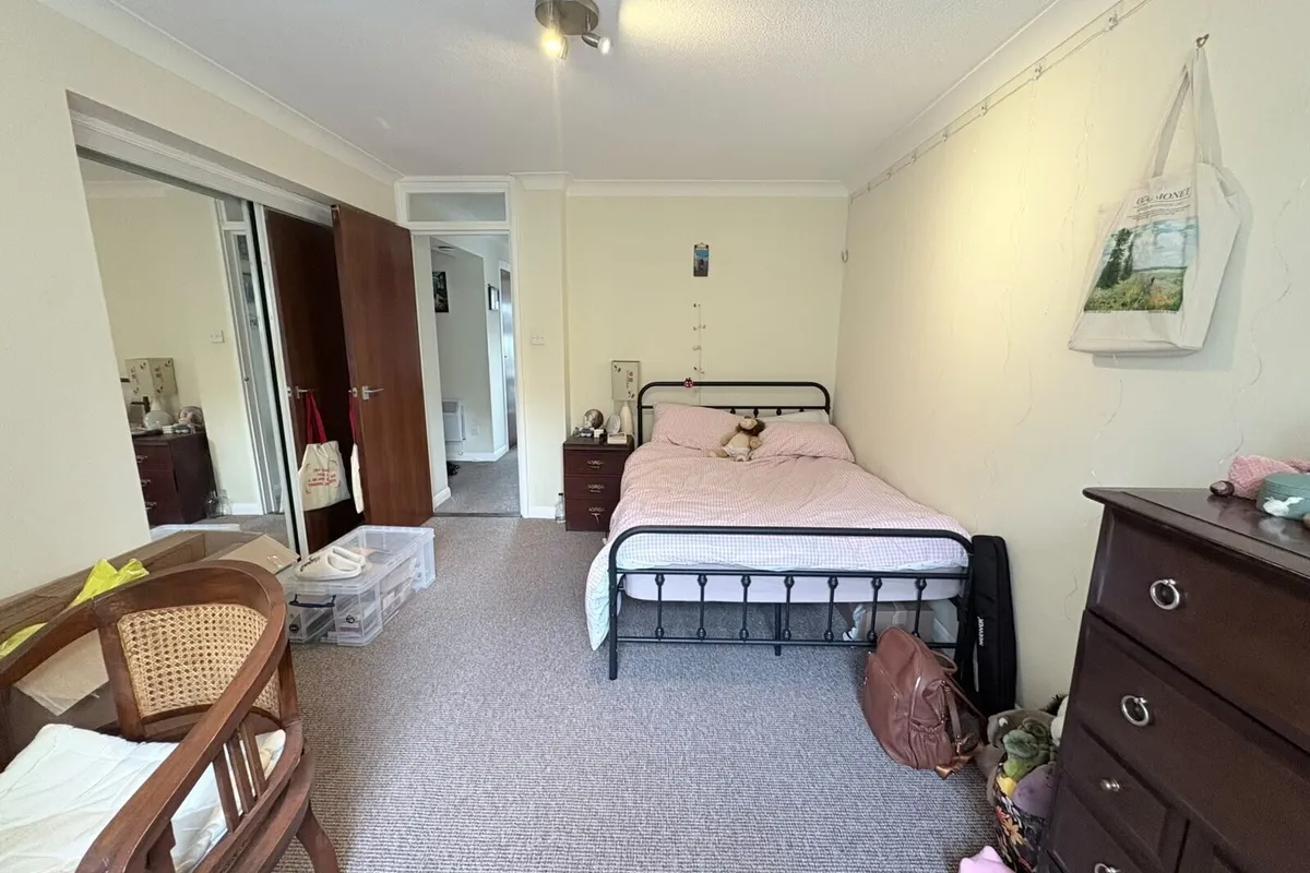 Flat Carew Road in Eastbourne