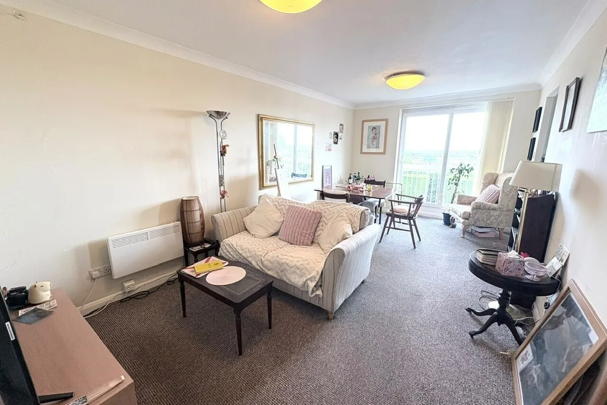 Flat Carew Road in Eastbourne