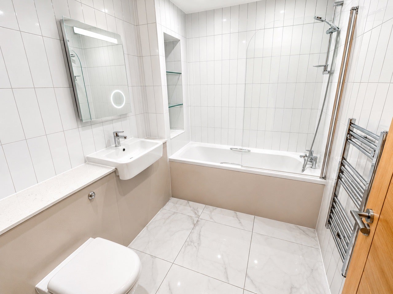 Flat Suttons Gardens in Greater London