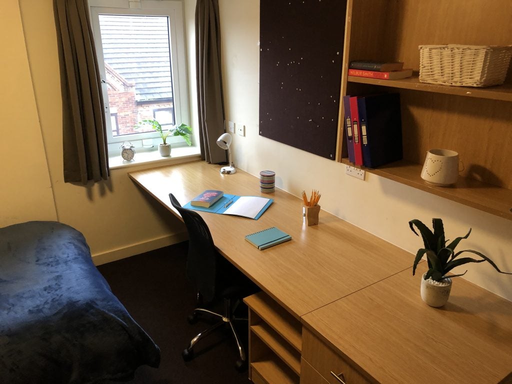Room South Street in Charnwood