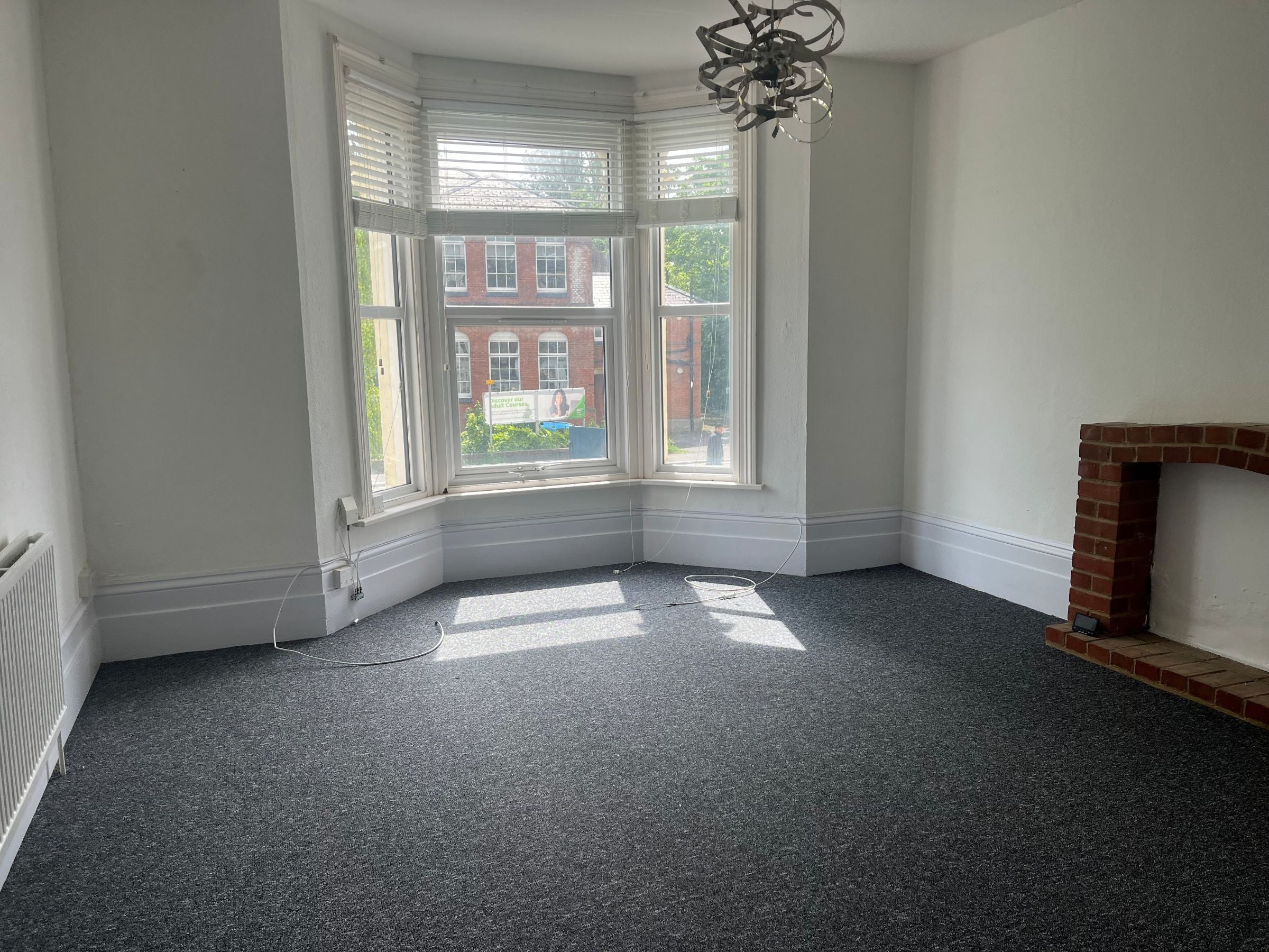 Flat Maison Dieu Road in Dover