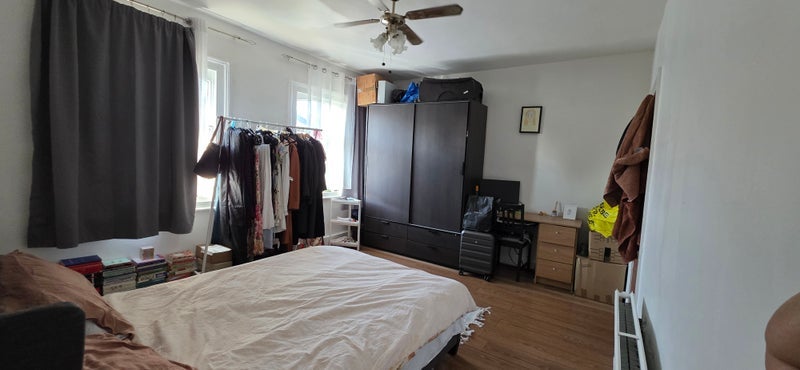 Room Roden Street in Greater London