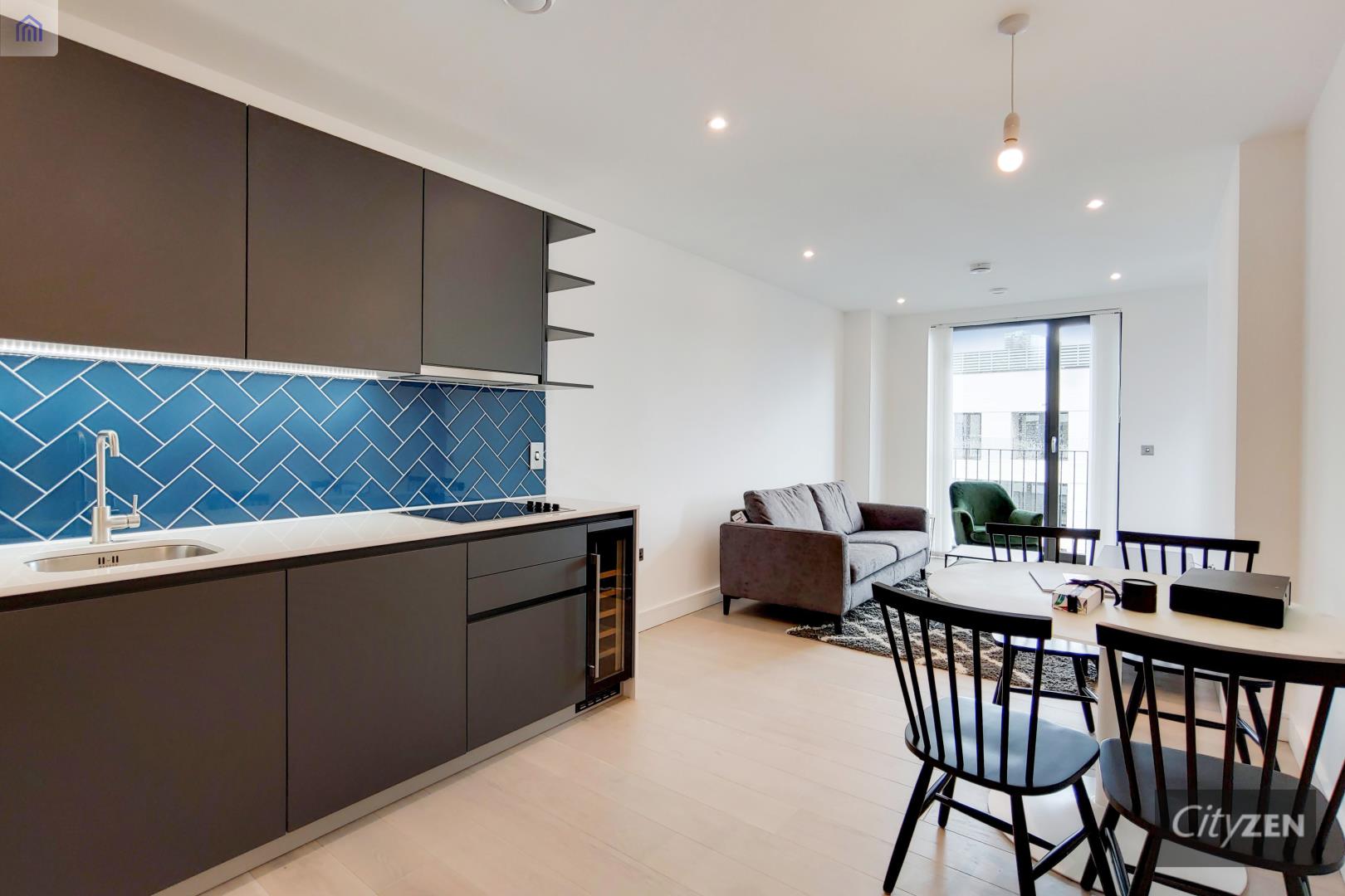 Flat Cremer Street in Greater London