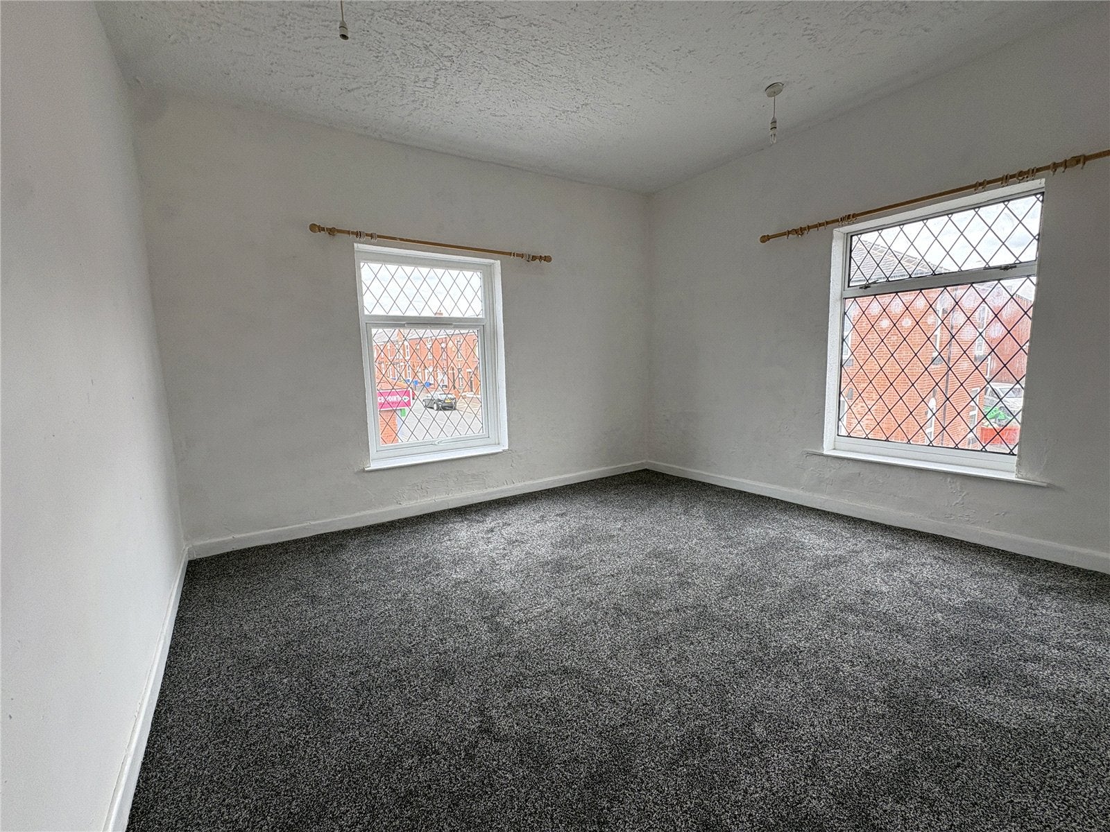 Flat Whiteacre Road in Tameside