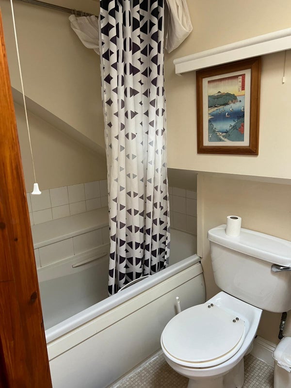 Room Fortis Green in Greater London