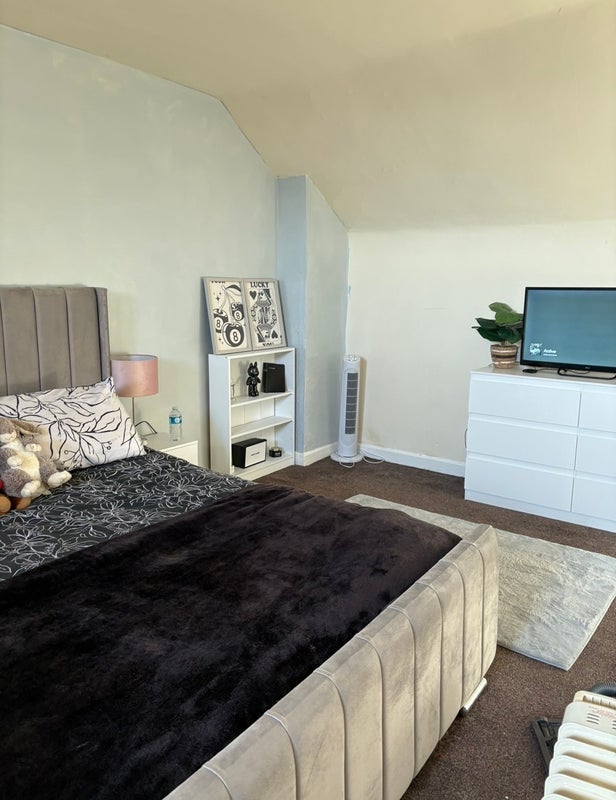 Room Station Road in Shirebrook