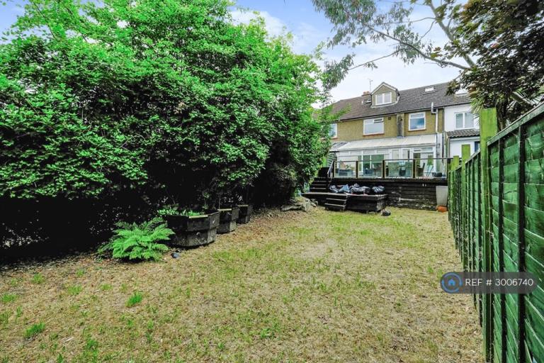 House Corona Road in Greater London