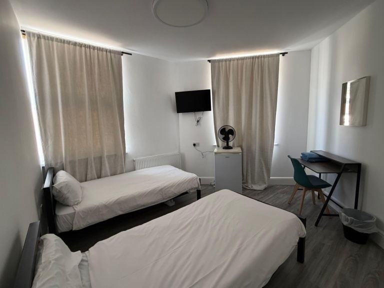 Room Tanner Street in Greater London