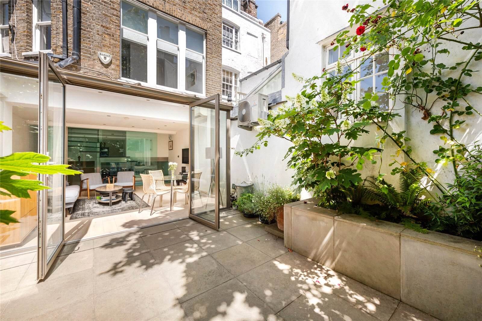 House Dukes Lane in Greater London