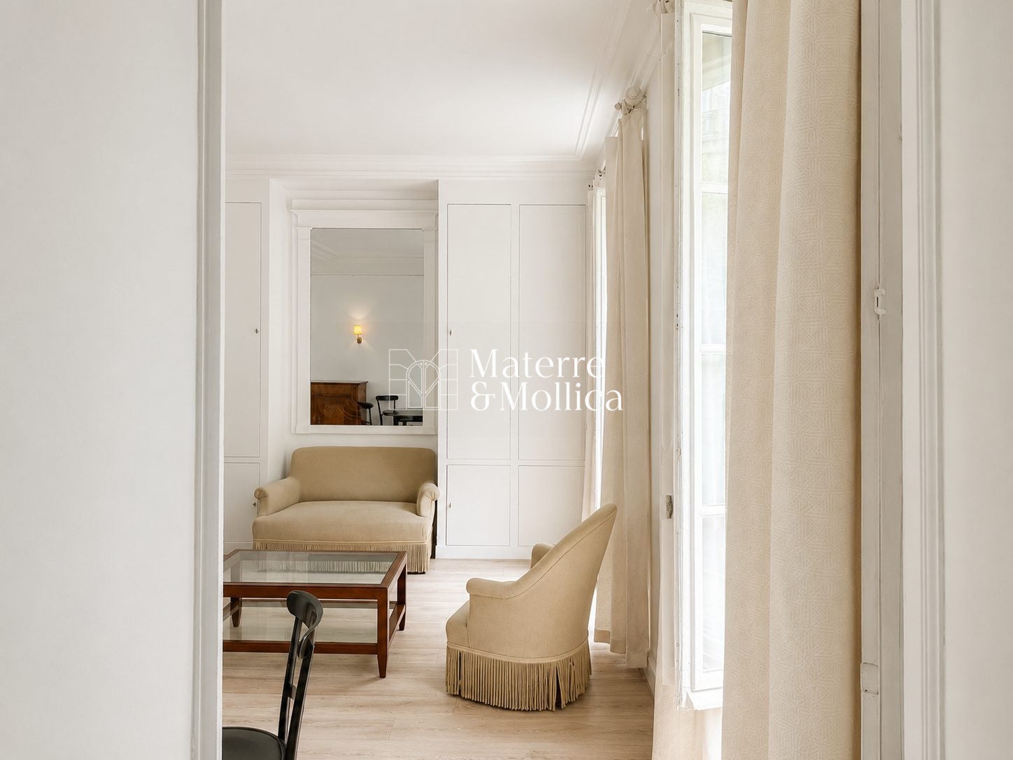 Flat Boulevard du Montparnasse in Paris