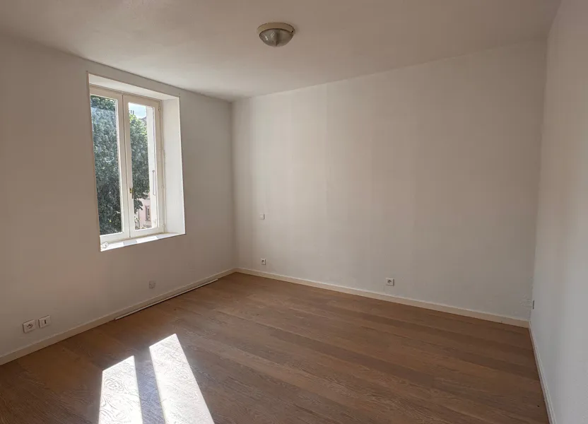 Flat Chemin du Château in Beaurepaire