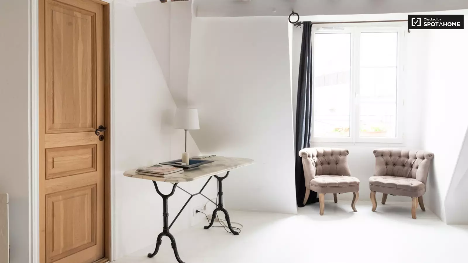 Appartement Rue de Poitou à Paris