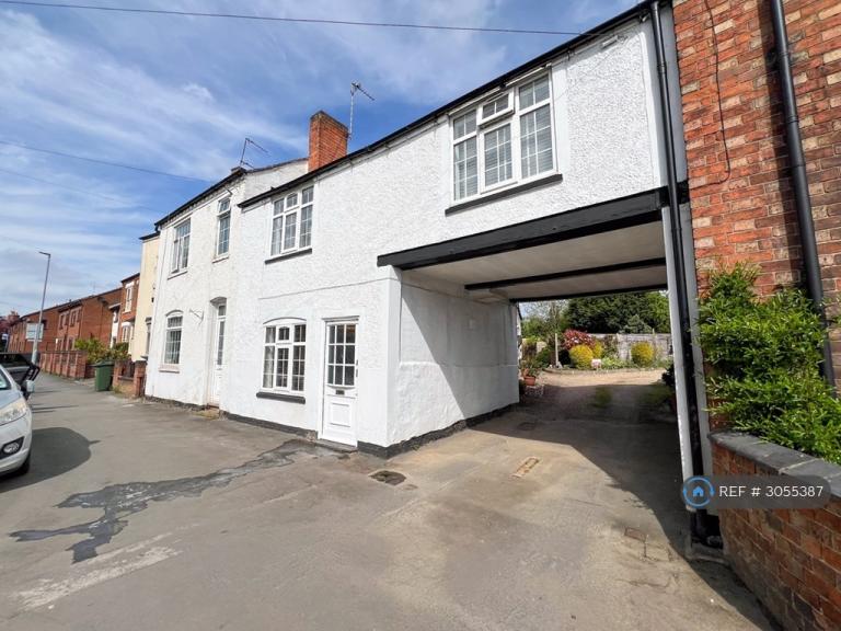 House Lovett Court in Charnwood