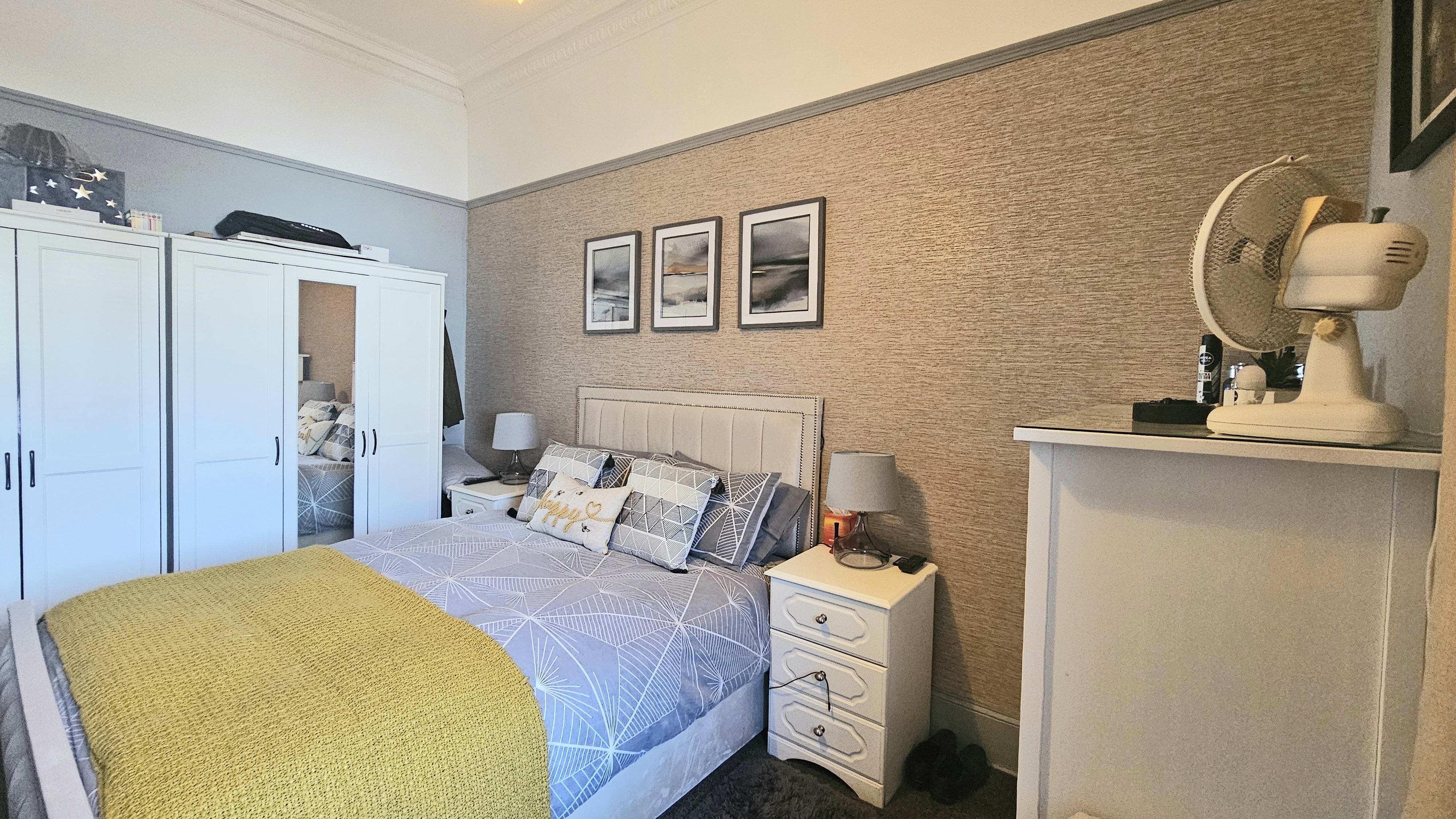 Flat Adelphi Road in Paignton