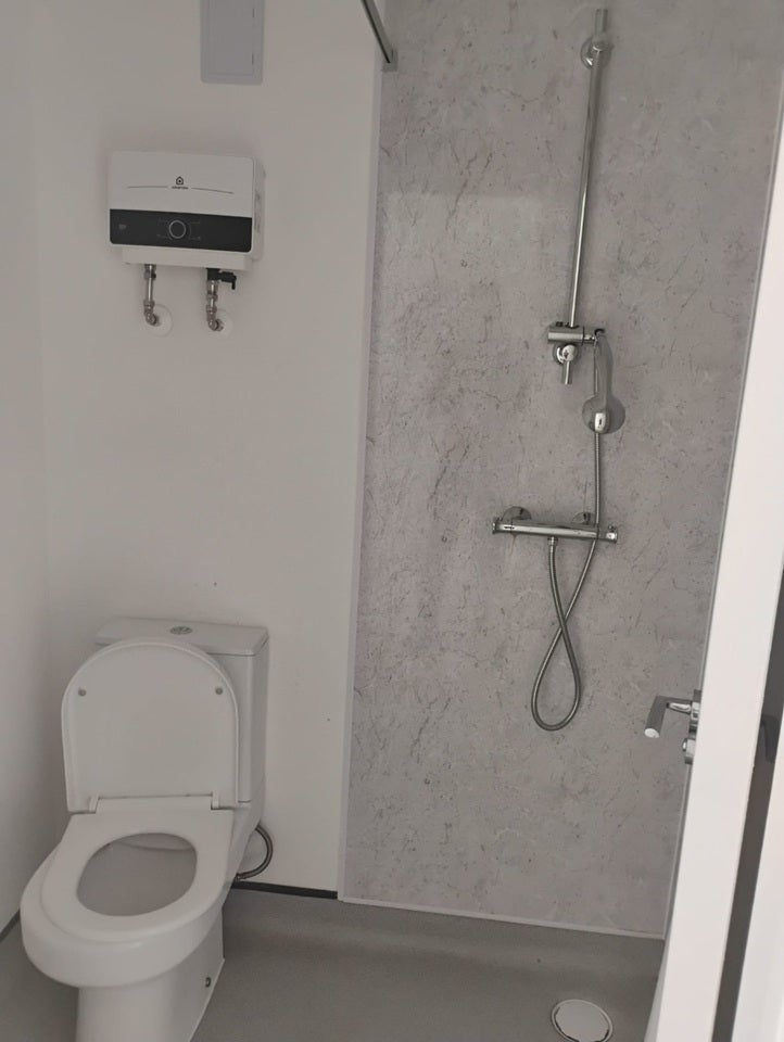 Room Gillett Road in Greater London