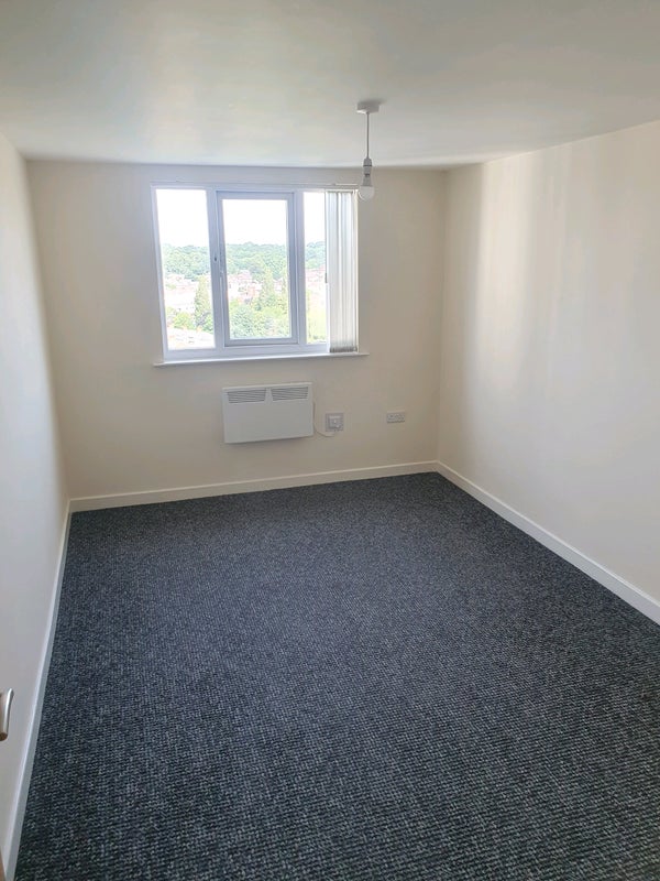 Room Brydon Close in Salford