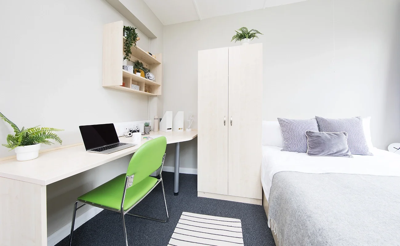 Room Ashby Road in Charnwood