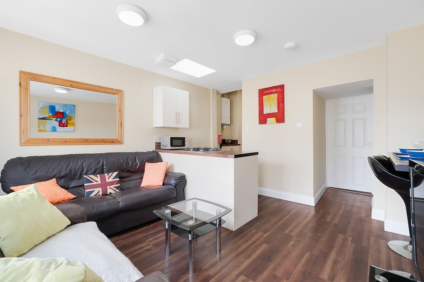 Room Ivydale Road in Plymouth