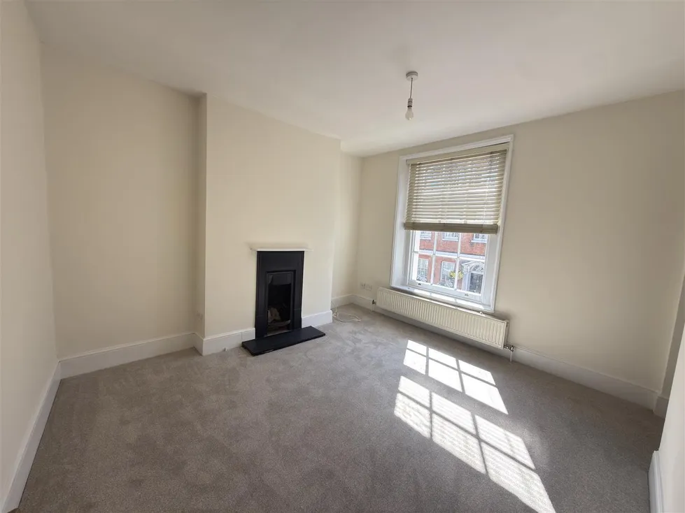 Flat West Street in Waverley