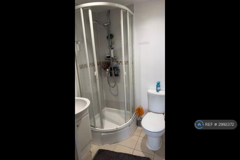 Flat The Avenue in Greater London