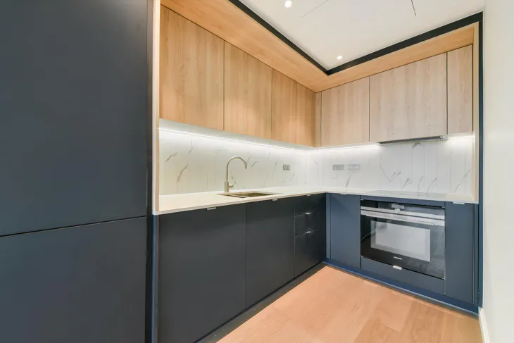 Flat Kennington Lane in Greater London