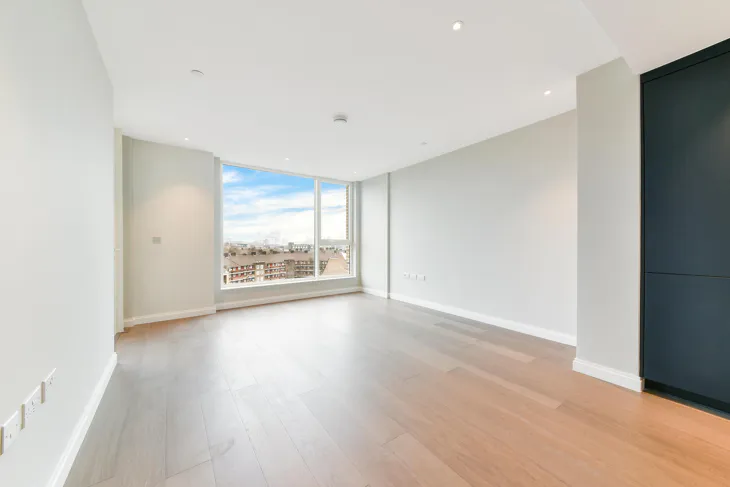 Flat Kennington Lane in Greater London