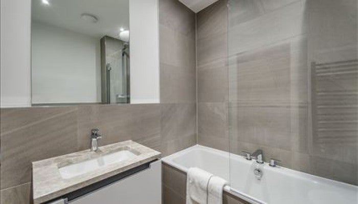 Flat Dalgarno Way in Greater London