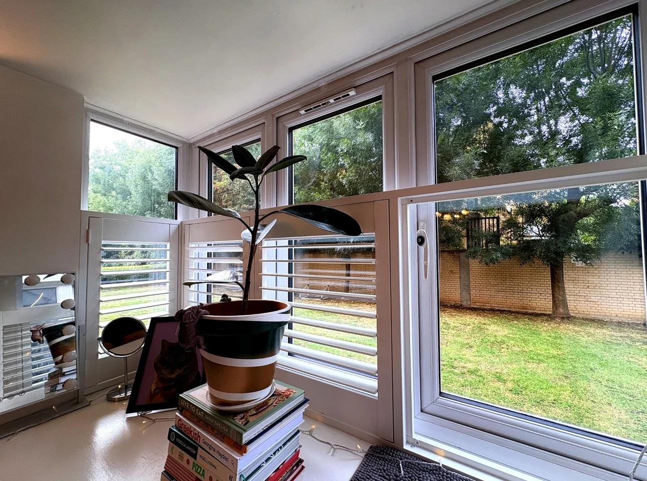 Flat Blackheath Road in Greater London