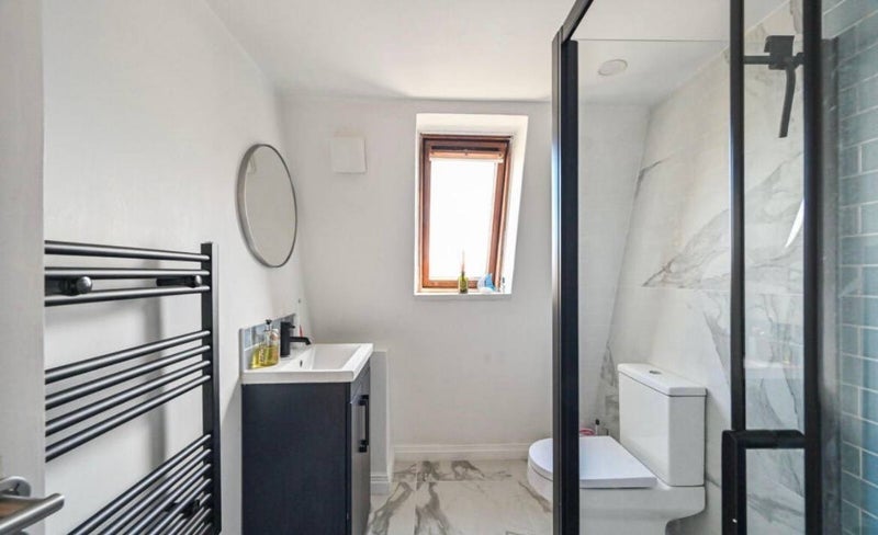 Room Ladbroke Grove in Greater London