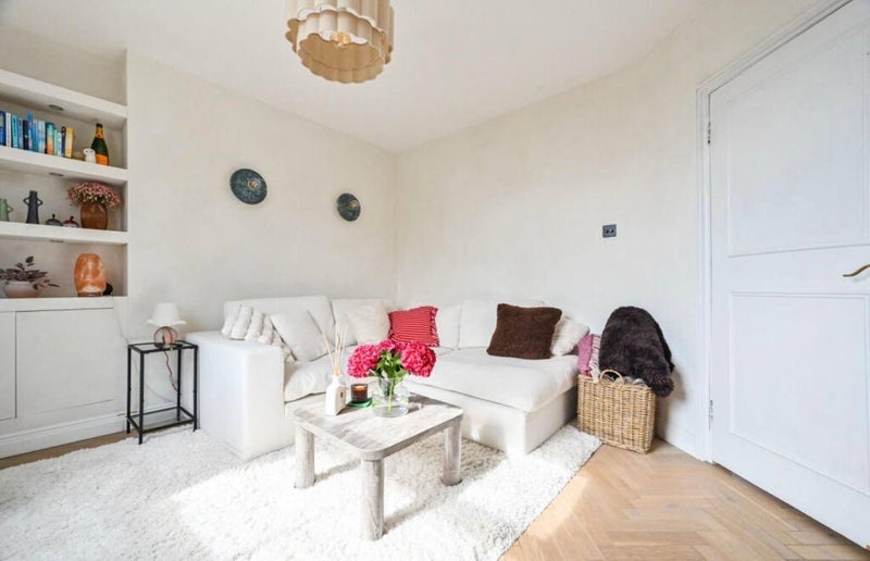 Room Ladbroke Grove in Greater London