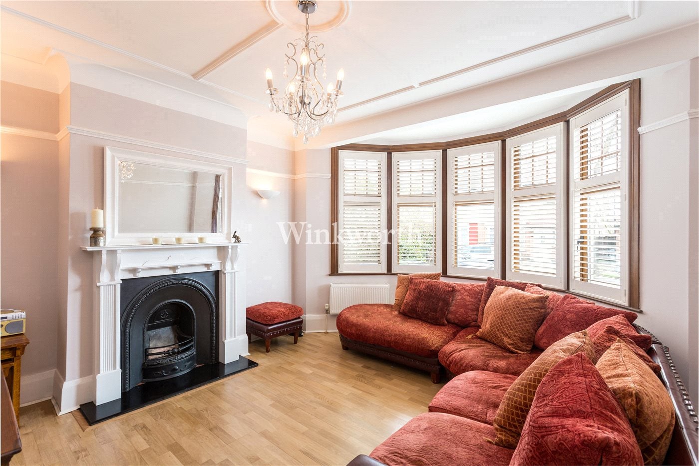 House Oaktree Avenue in Greater London