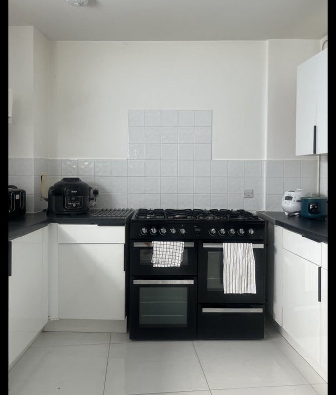Room Kingsland Road in Greater London