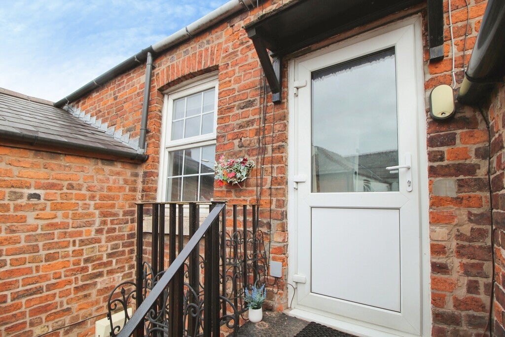 Flat Walker Street in Chester