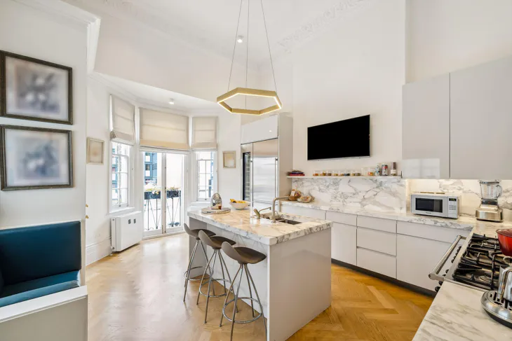 Flat Ennismore Gardens in City of Westminster