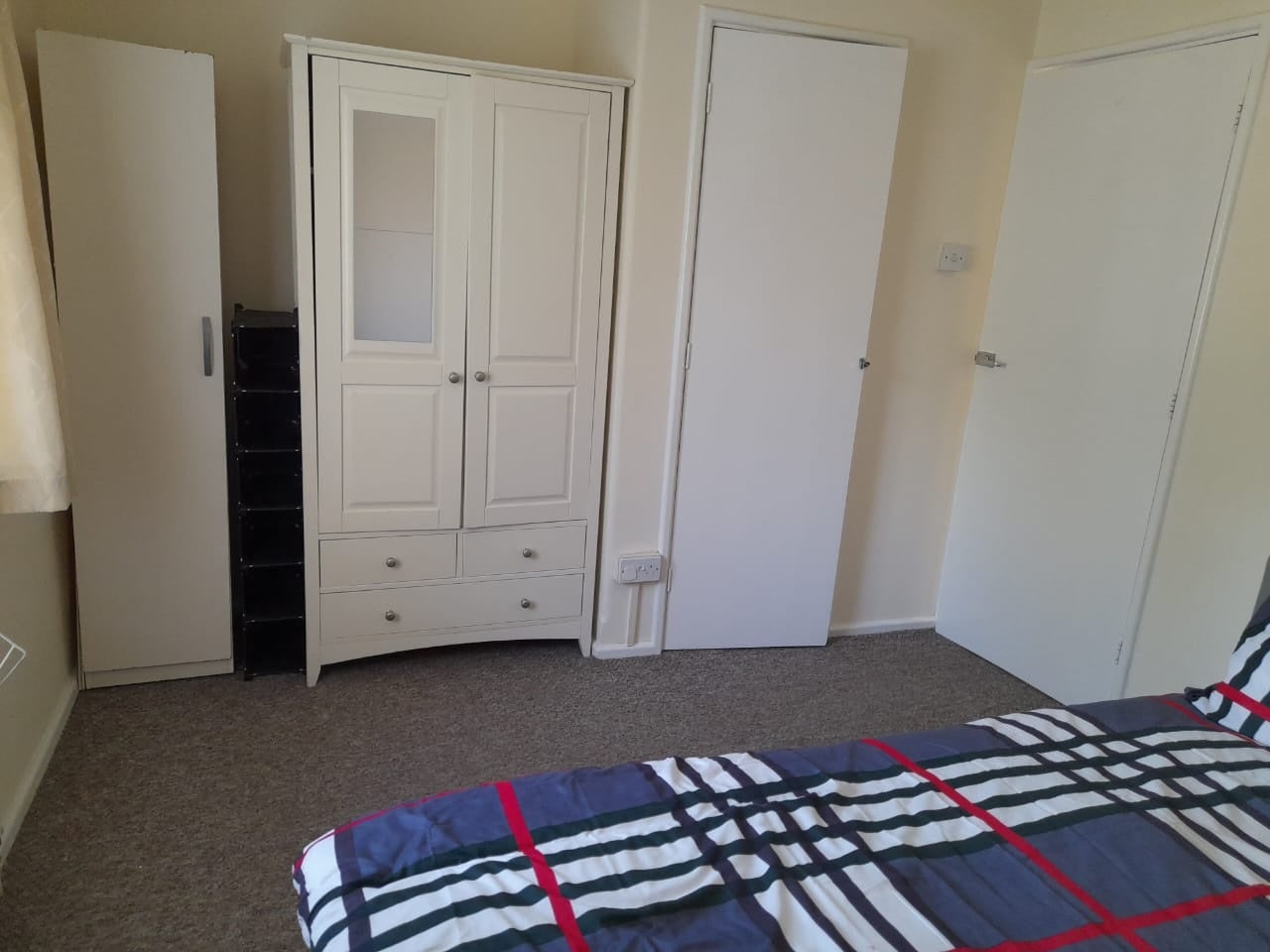 Room Canberra Square in Tilbury