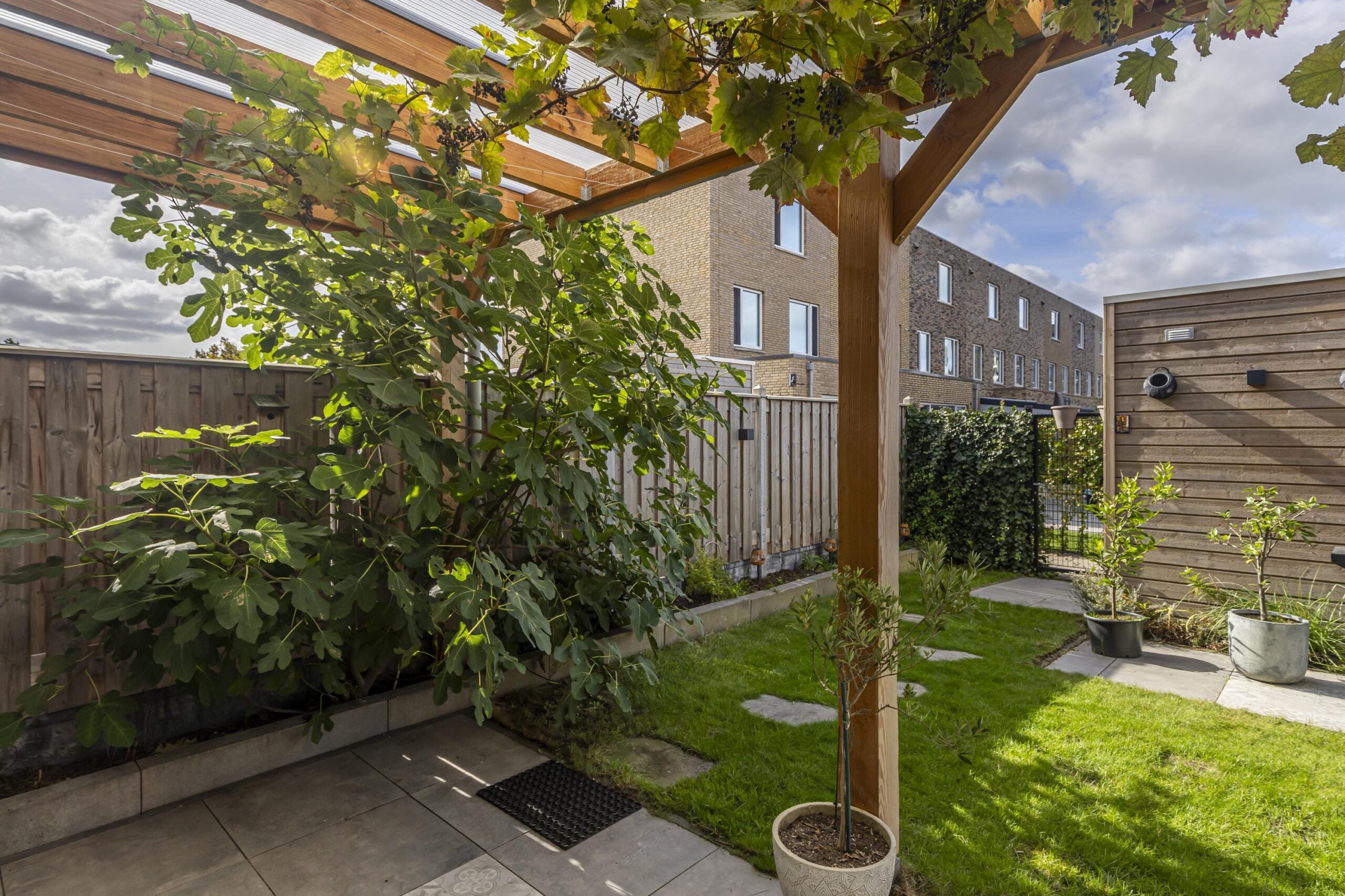 Tussenwoning te koop: Parelmoervlinderlaan 7, Rijswijk