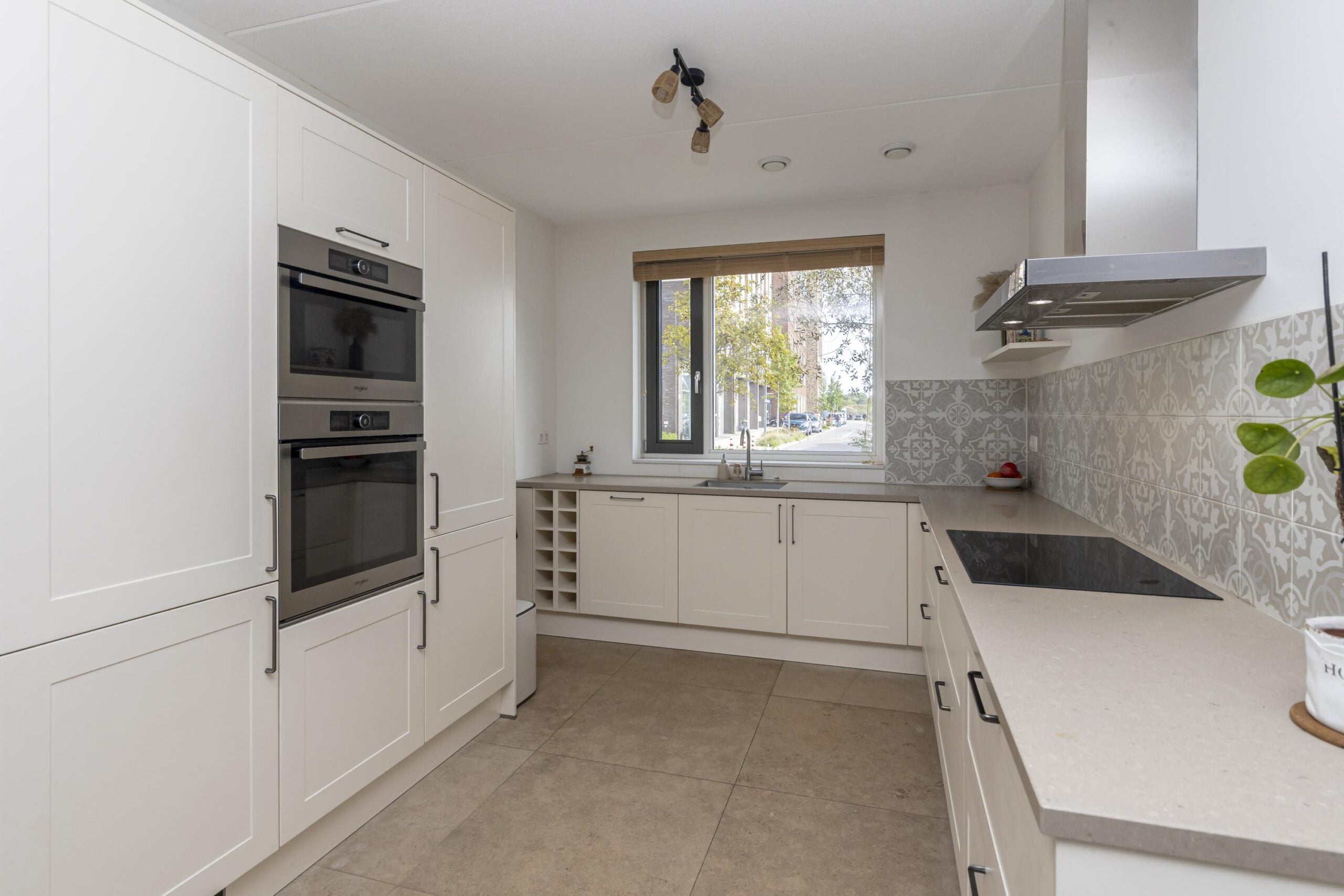 Tussenwoning te koop: Parelmoervlinderlaan 7, Rijswijk