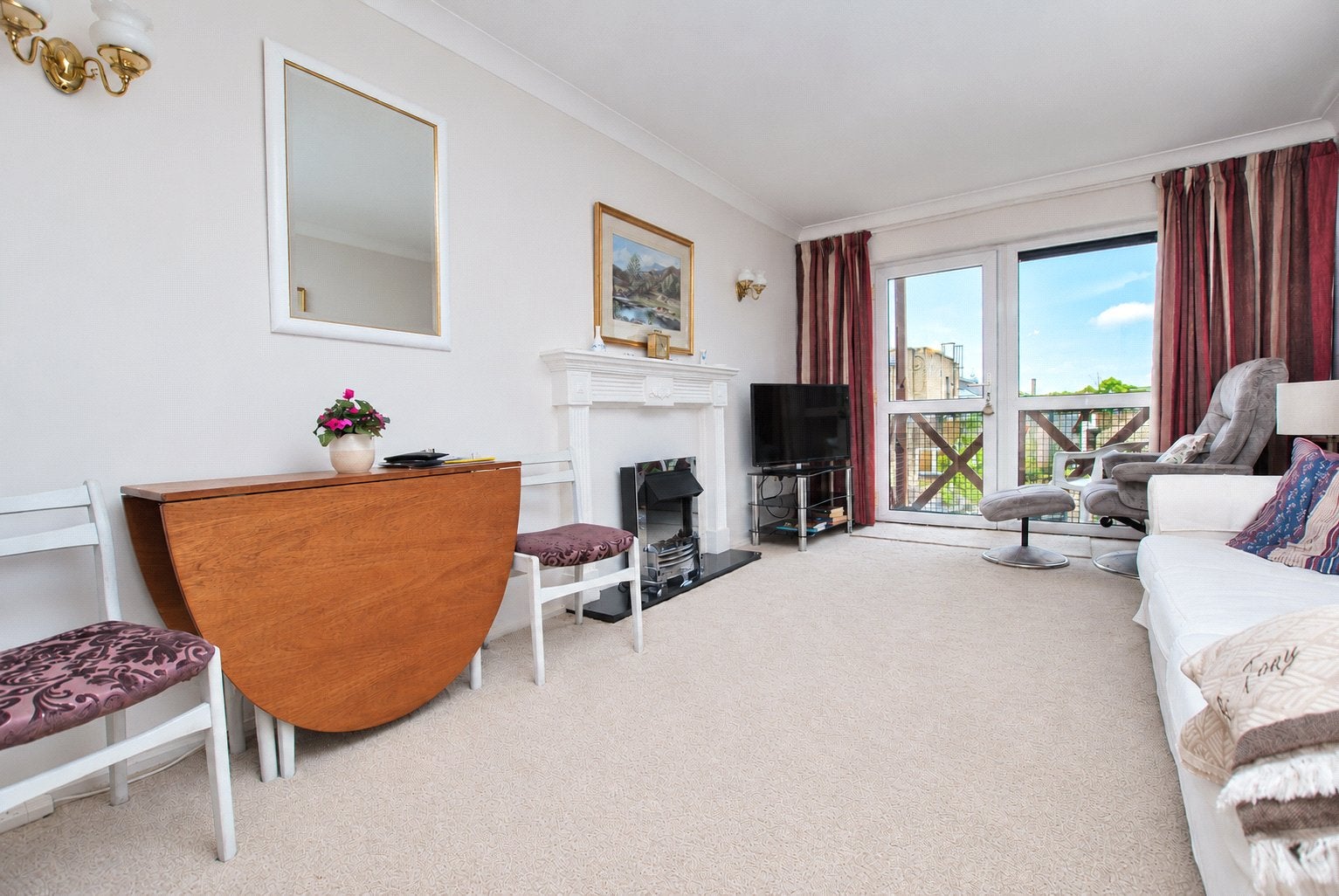 Flat The Mount in Guildford
