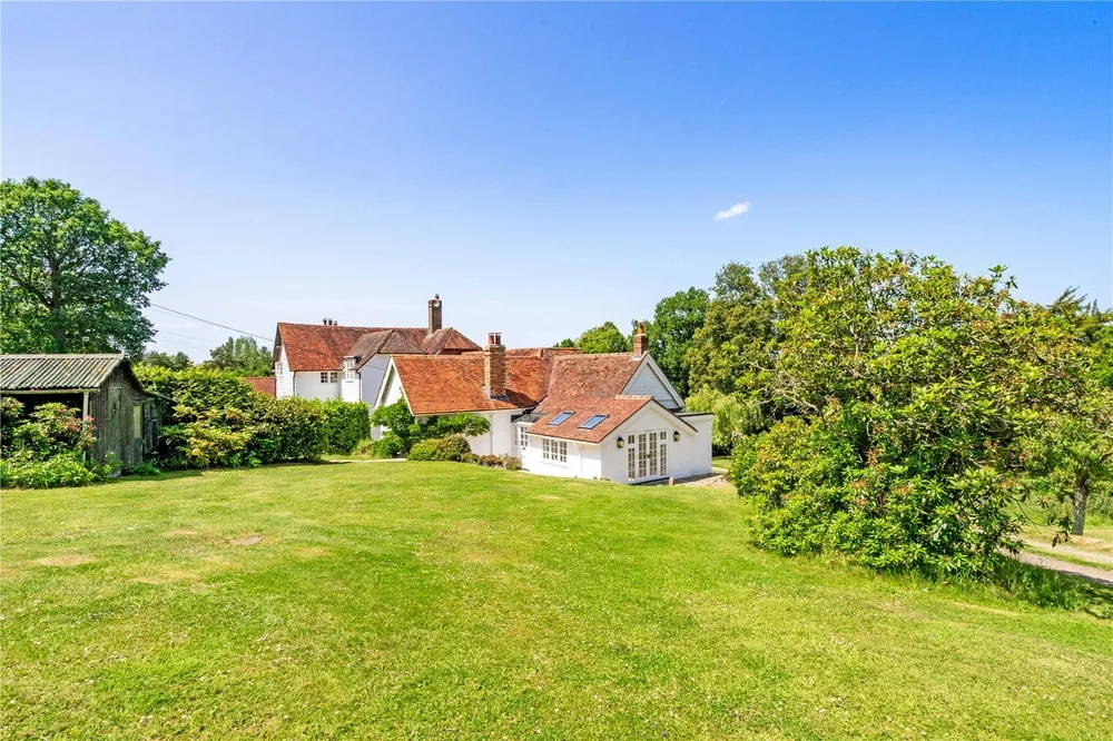 House Cottage Hill in Wealden