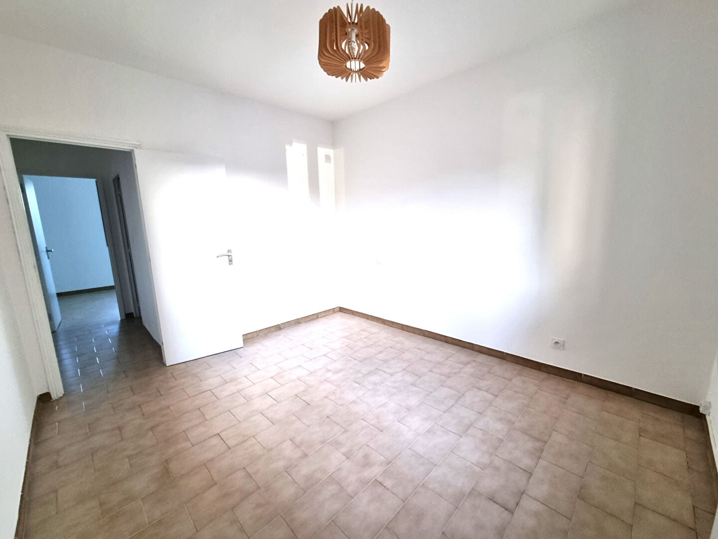 Flat D 10 in Monte